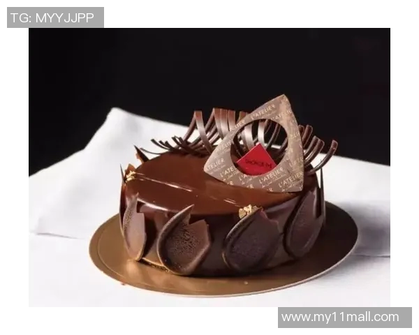 庆祝足球明星的8寸蛋糕完美呈现让每一口都充满激情与快乐 庆祝足球明星的8寸蛋糕完美呈现让每一口都充满激情与快乐