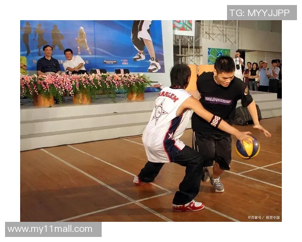 深圳篮球队边路渗透革新探索新战术提升球队整体实力与竞争力 深圳篮球队边路渗透革新探索新战术提升球队整体实力与竞争力